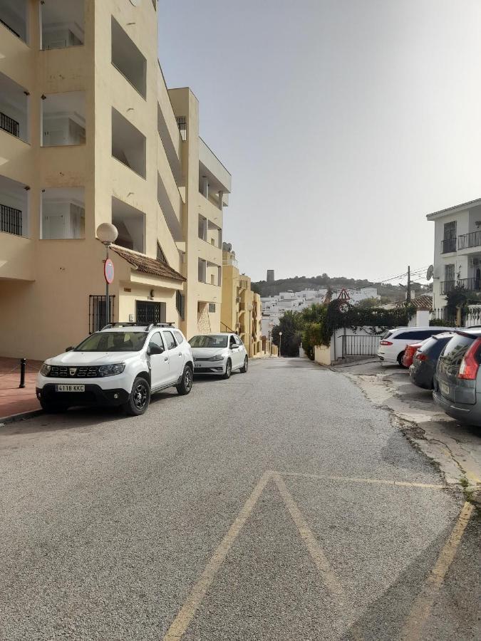 Nice Apartment Near The Beach Fuengirola Exteriör bild