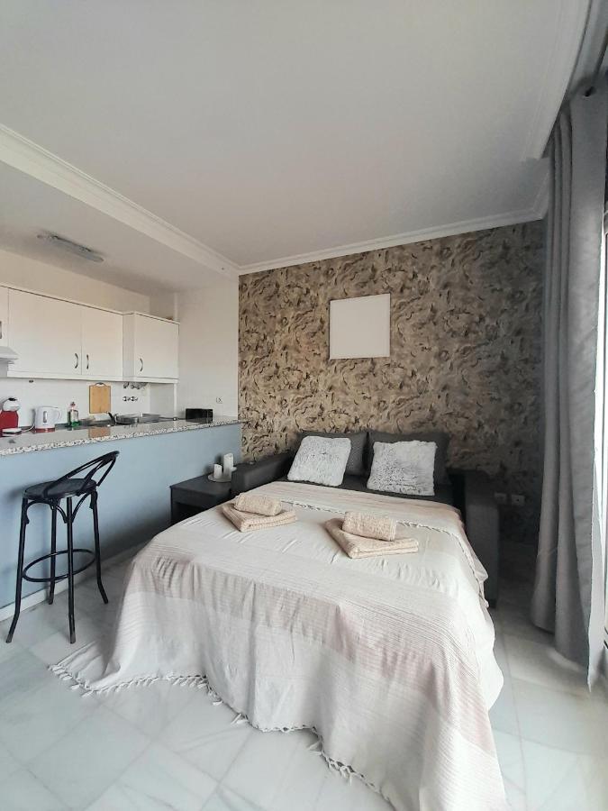 Nice Apartment Near The Beach Fuengirola Exteriör bild