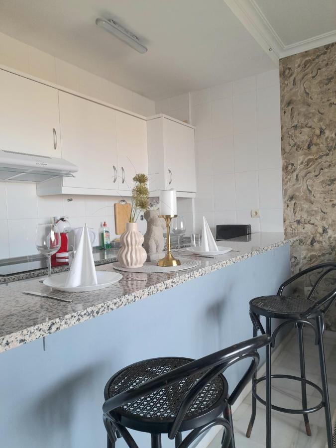 Nice Apartment Near The Beach Fuengirola Exteriör bild
